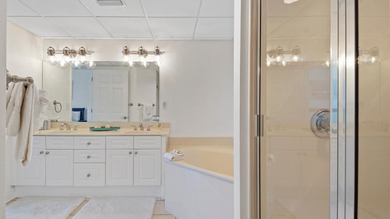 Emerald Beach #1331 By Nautical Vacation Holiday home