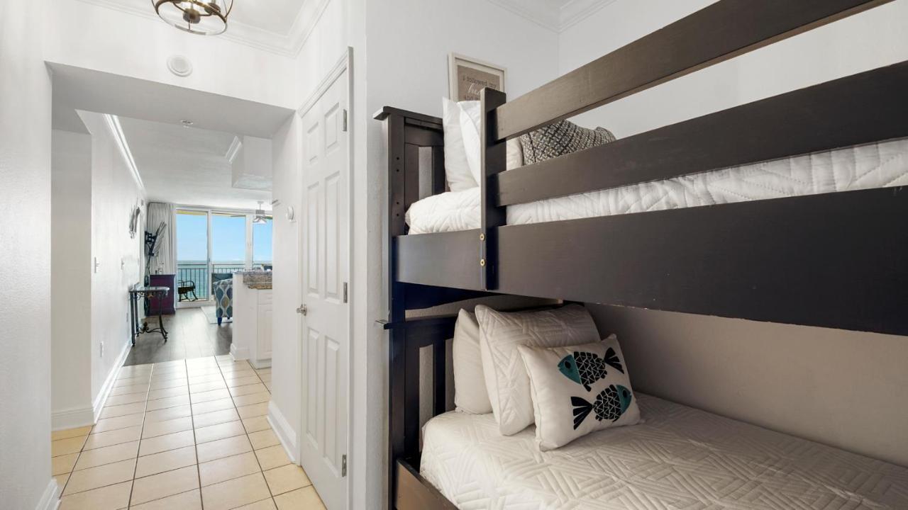 Emerald Beach #1331 By Nautical Vacation Holiday home *